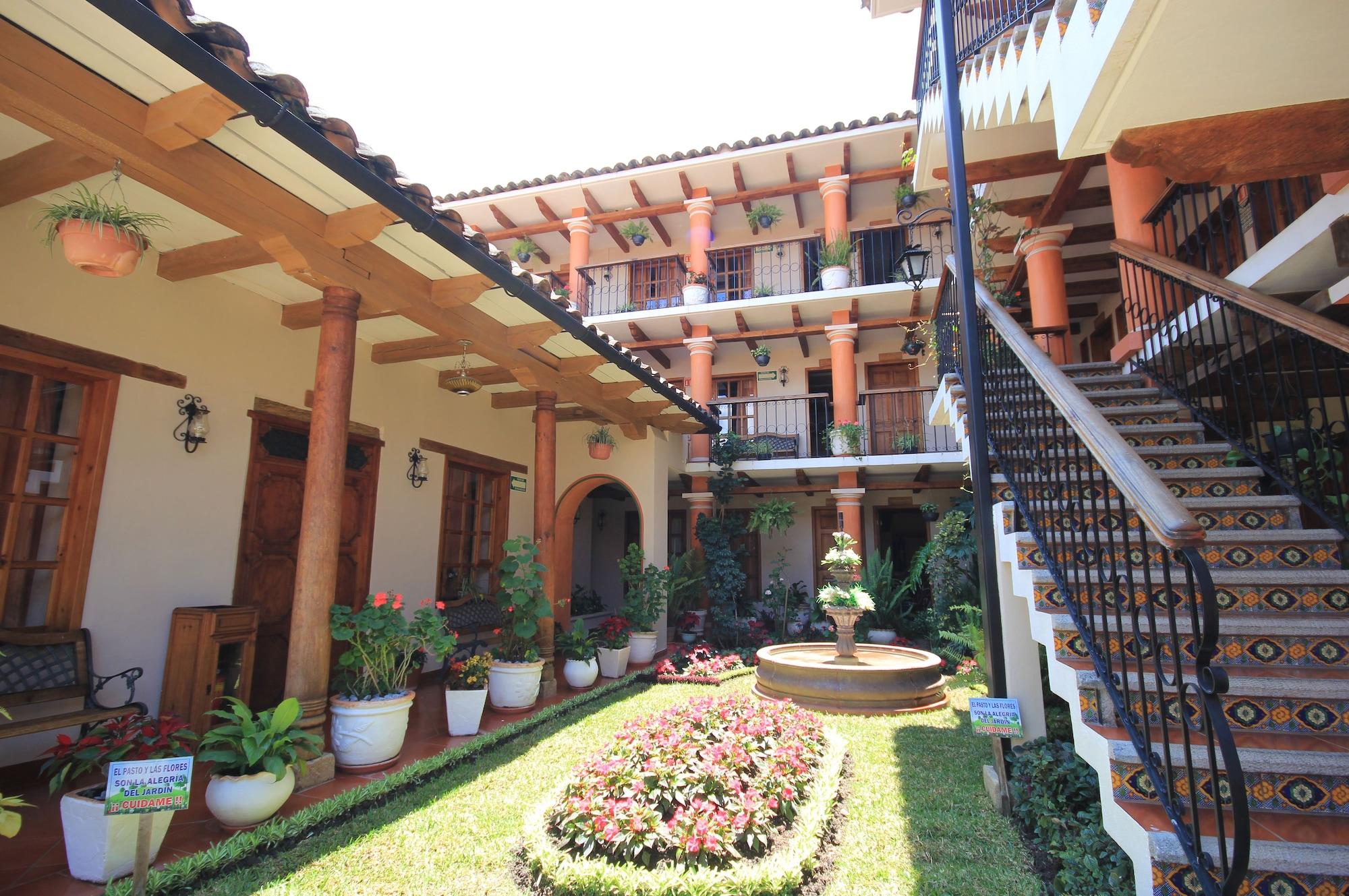 Hotel La Casa De Mama San Cristobal de las Casas Exterior photo
